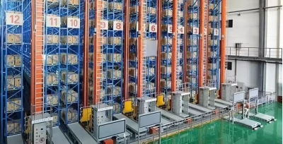 我國(guó)智能倉(cāng)儲(chǔ)在“互聯(lián)網(wǎng)+”戰(zhàn)略的帶動(dòng)下快速發(fā)展 我國(guó)智能倉(cāng)儲(chǔ)在“互聯(lián)網(wǎng)+”戰(zhàn)略的帶動(dòng)下快速發(fā)展